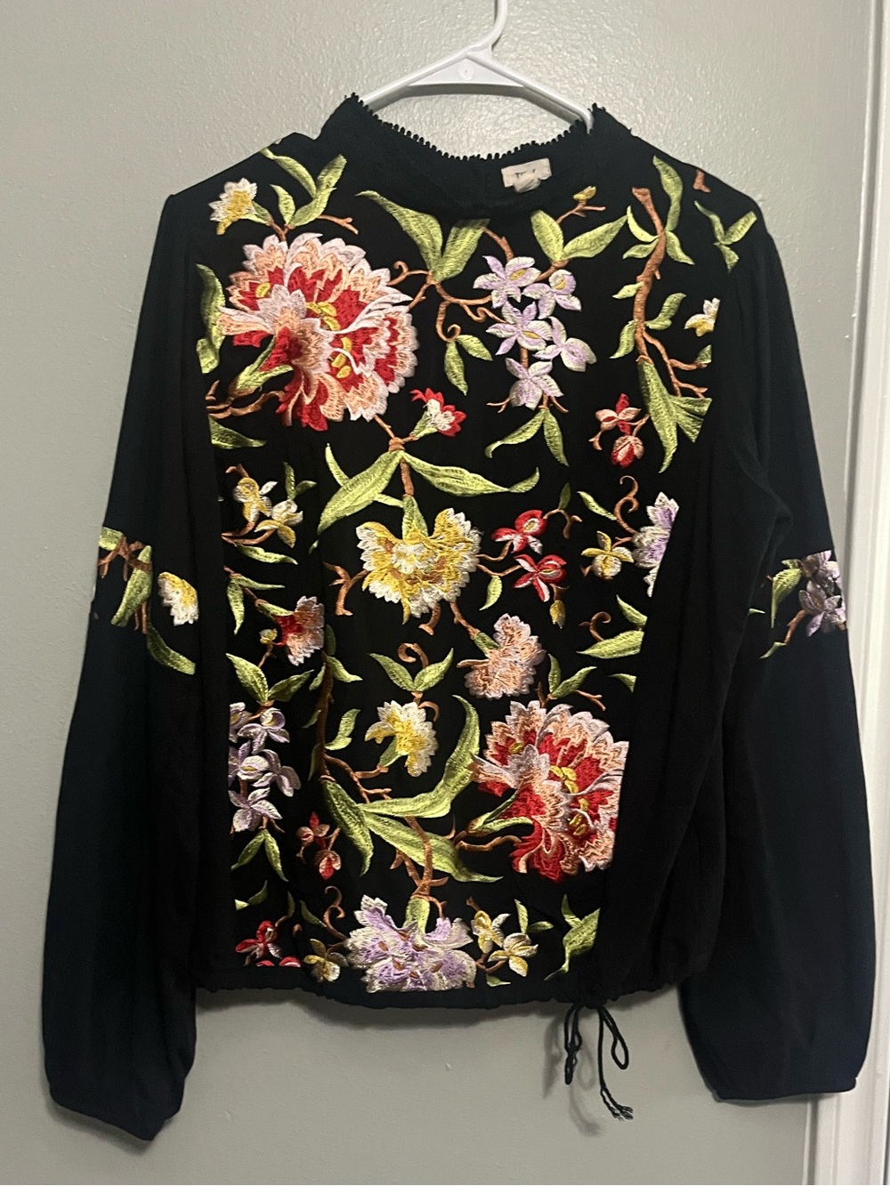 Embroidered Black Floral Long-Sleeve Blouse